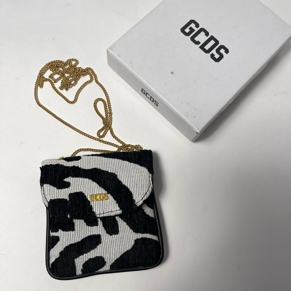 GCDS NWT MINI POUCH,All Products : American Fashion Style Bags On Sale